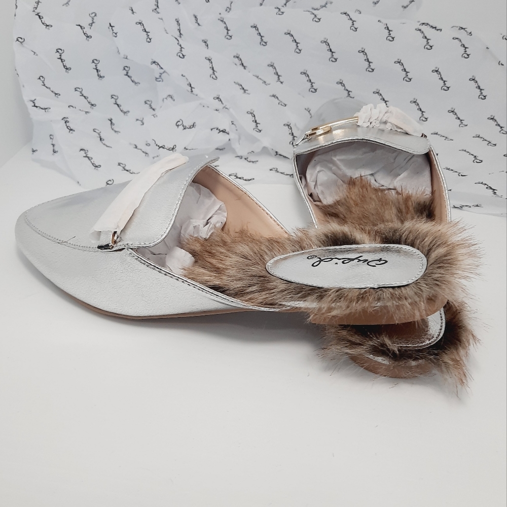 NEW QUPID Silver Metallic Faux Fur Lining Mules Sz 6